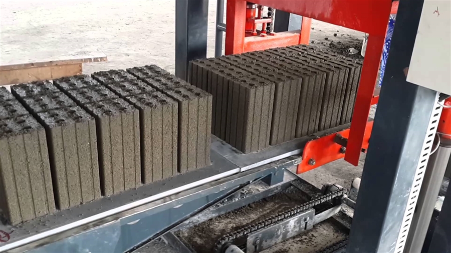 Phát triển vật liệu xây dựng không nung để bảo vệ môi trường
