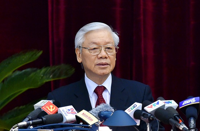 "Tập trung nghiên cứu, thảo luận các báo cáo, đề án, dự thảo nghị quyết, kết luận của Trung ương" (*)